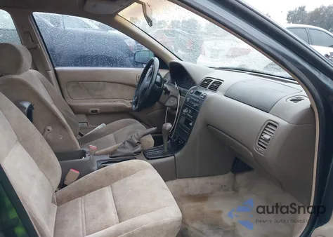 1998 Nissan Maxima Gle/Gxe/Se z USA, uszkodzony, nr VIN JN1CA21D0WT603080